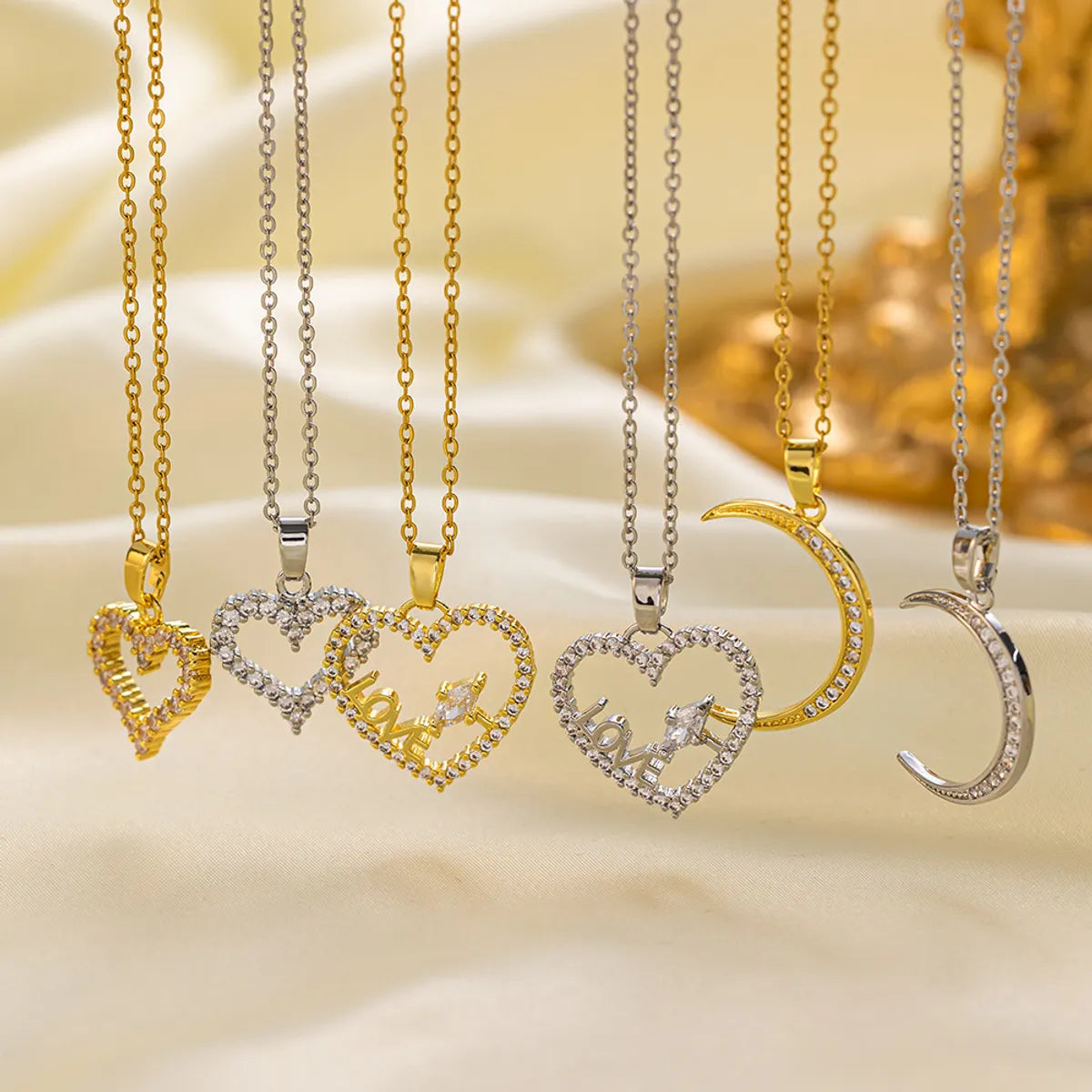 Necklaces Hang Options-Titanium Steel 18K Gold Plated Elegant Simple Style Commute Love Moon Heart Shape Polishing Inlay Artificial Rhinestones Pendant Necklace