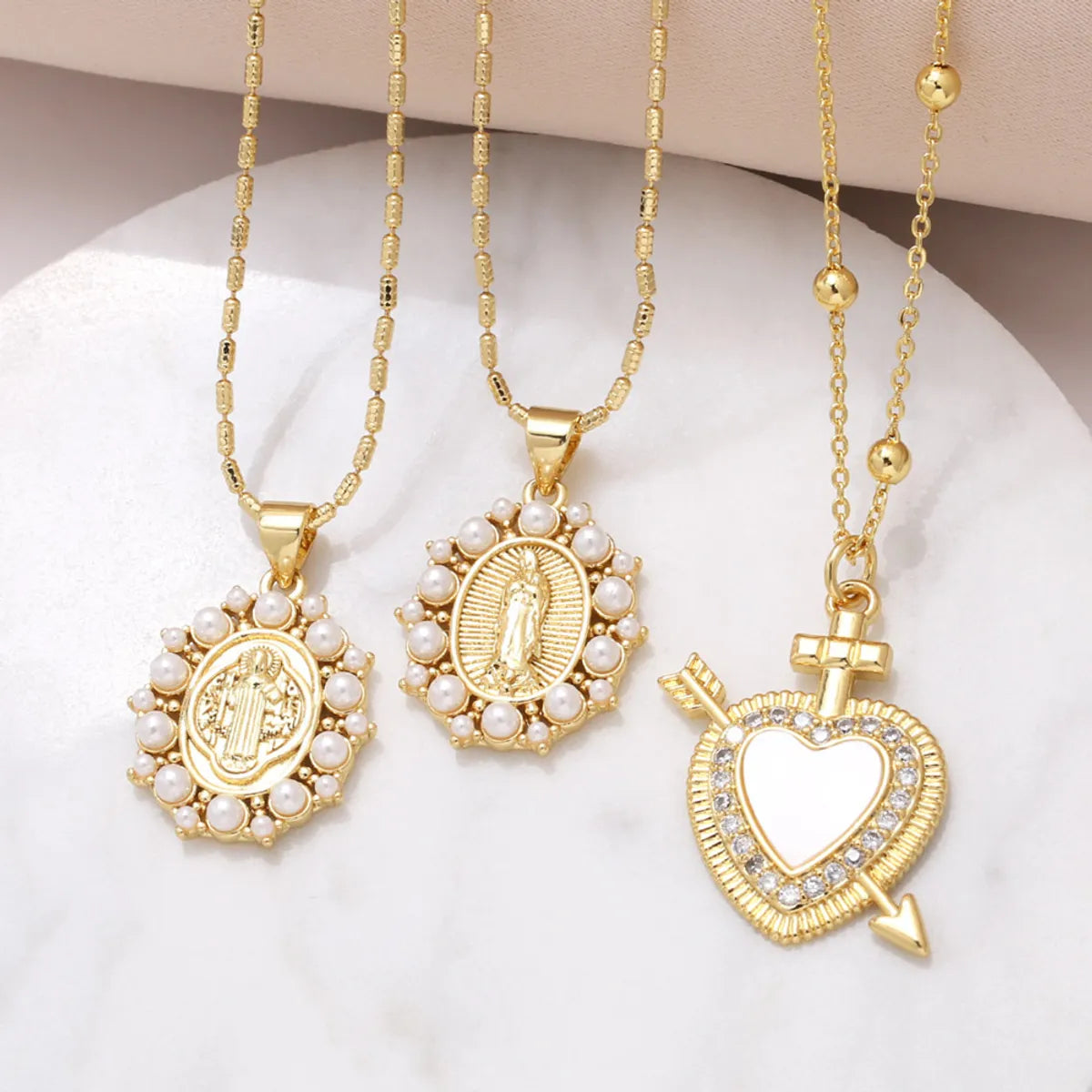 Necklaces For Festive Fun-201 Stainless Steel Copper 18K Gold Plated Vintage Style Modern Style Simple Style Plating Inlay Portrait Heart Shape Zircon Pendant Necklace