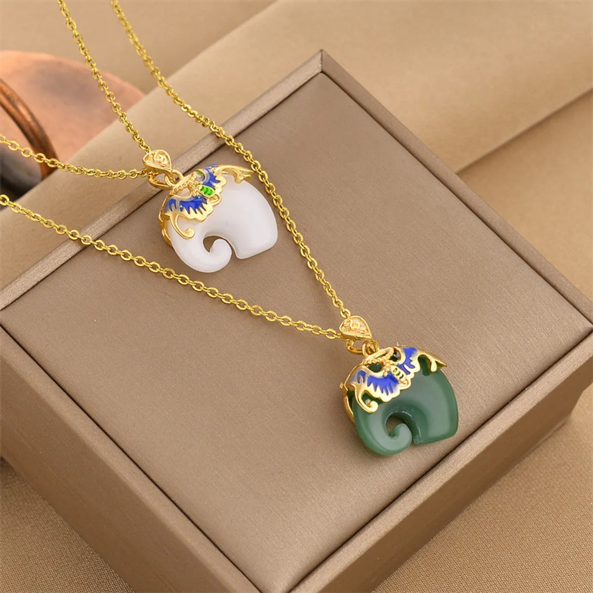 Glow Necklaces For Pop-Fashion Elephant Titanium Steel Plating Inlay Zircon Pendant Necklace 1 Piece