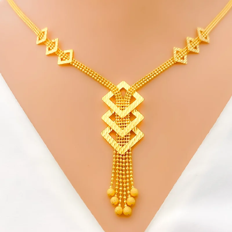 Necklaces For Strong Shine-Dazzling Radiant Open Square 22K Gold Necklace Set