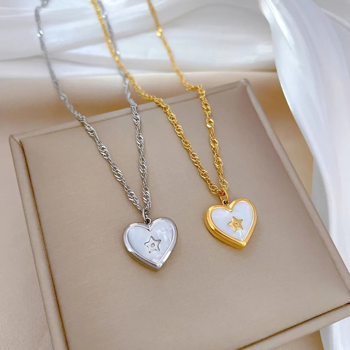 Necklaces For Lazy Days-Simple Style Classic Style Star Heart Shape Titanium Steel Inlay Shell Pendant Necklace