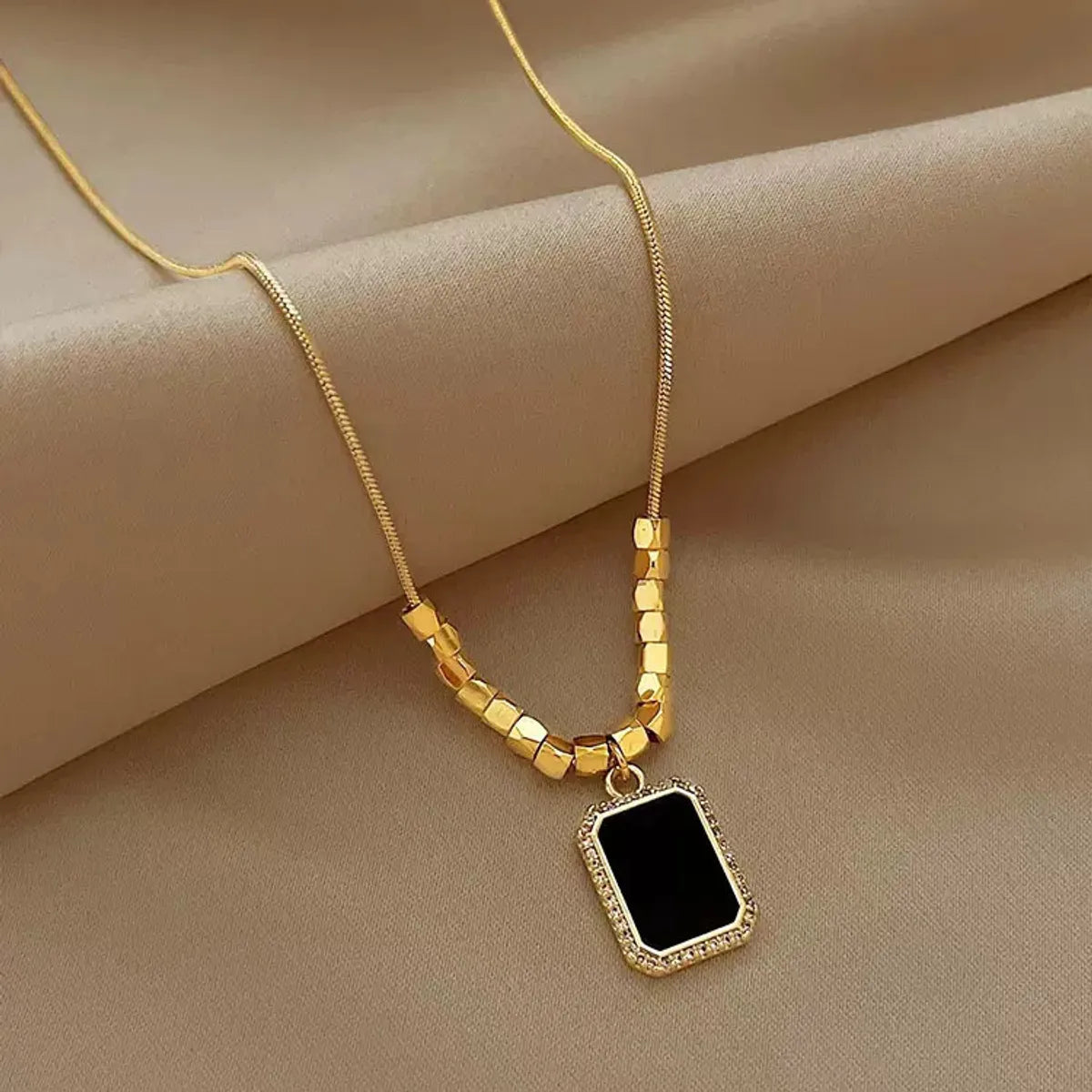 Necklaces For Mix Tones-Elegant Simple Style Square Stainless Steel Titanium Steel Plating Pendant Necklace