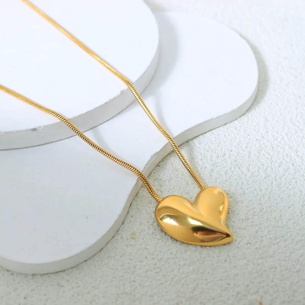 Necklaces For Thick Bracelets-Wholesale Ig Style Simple Style Heart Shape Titanium Steel Plating 18k Gold Plated Pendant Necklace