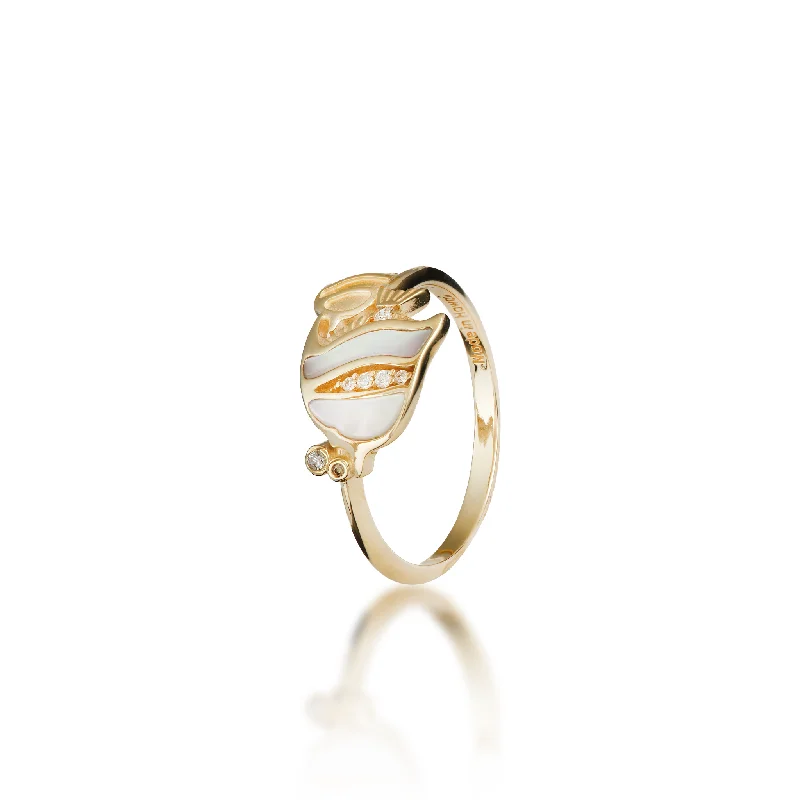 Best Modern Rings-Sealife Angelfish Mother of Pearl Ring in Gold with Diamonds - 12mm