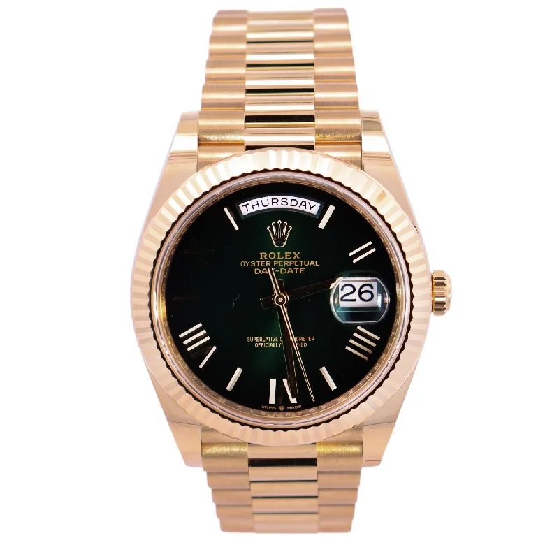 Flash Watches For Pop-Bold Watches For Nights-Rolex Day-Date 40mm Green Dial Watch Ref# 228238