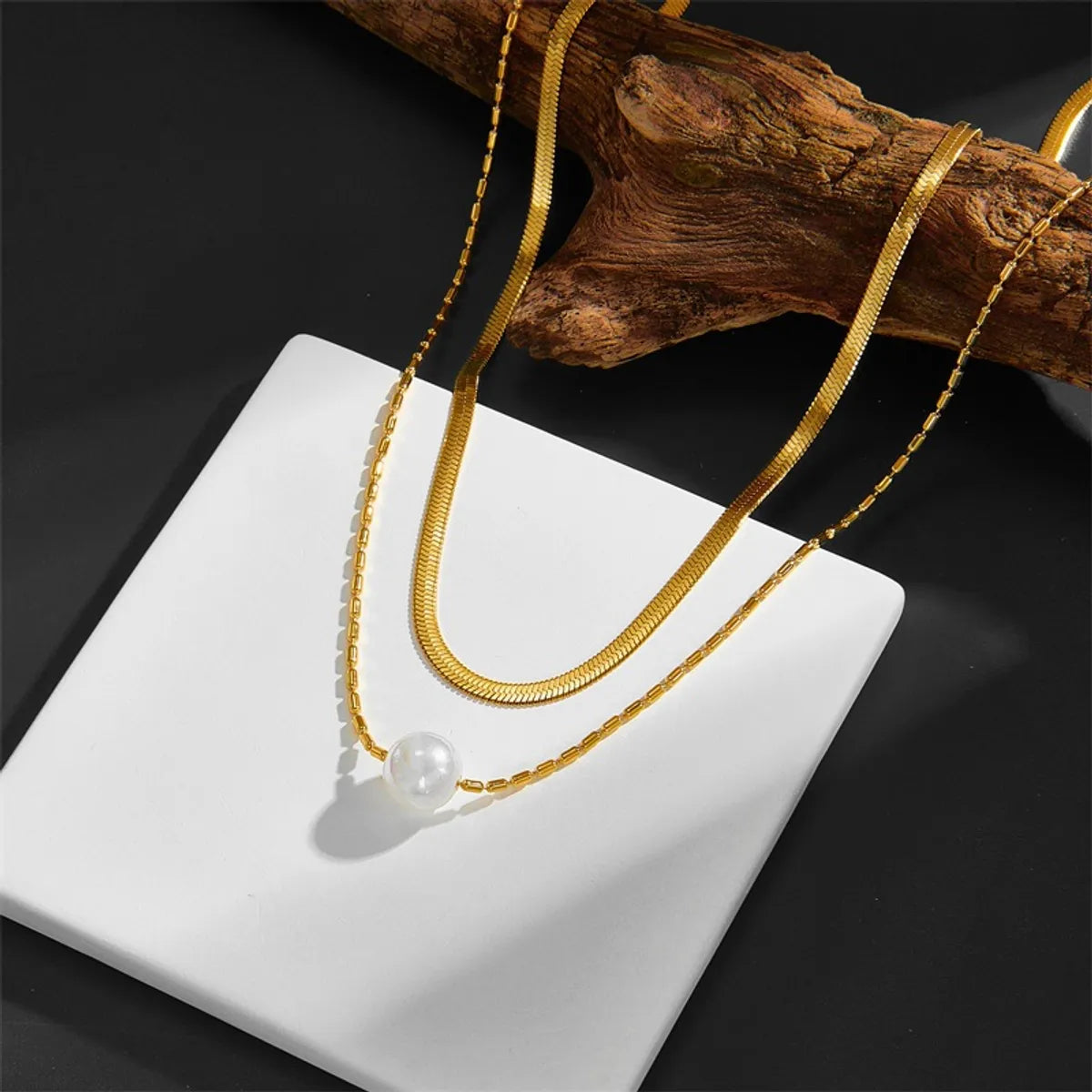 Fine Necklaces For Sleek-Elegant Lady Geometric Solid Color Imitation Pearl Titanium Steel Layered Necklaces