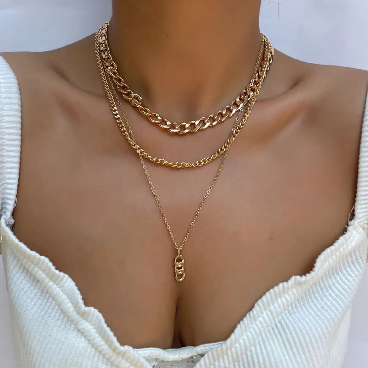 Necklaces For Tan Tones-Metal Thick Chain Small Twist Three-layer Necklace