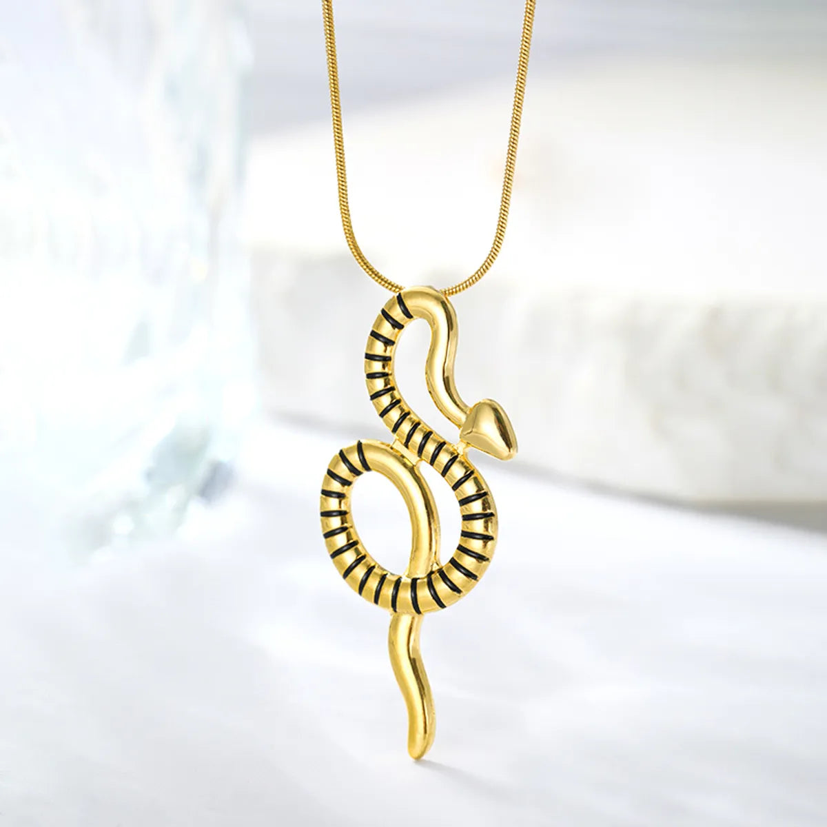 Necklaces For Soft Spark-Elegant Simple Style Snake Stainless Steel Plating 18k Gold Plated Pendant Necklace