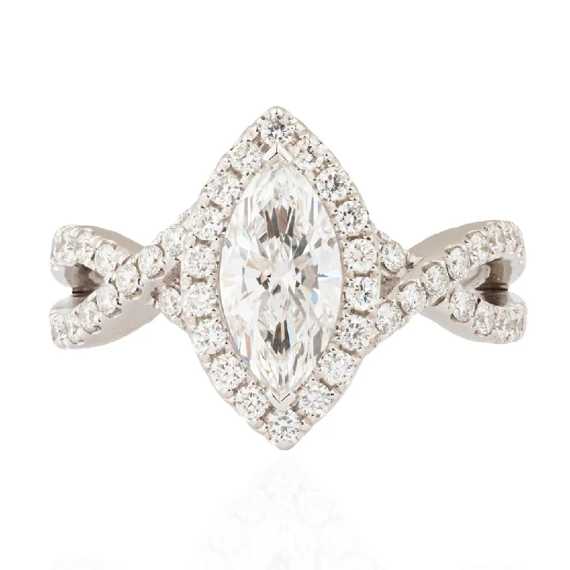 Rings For Moody Outfits-Timeless Elegance: Exquisite Diamond Ring