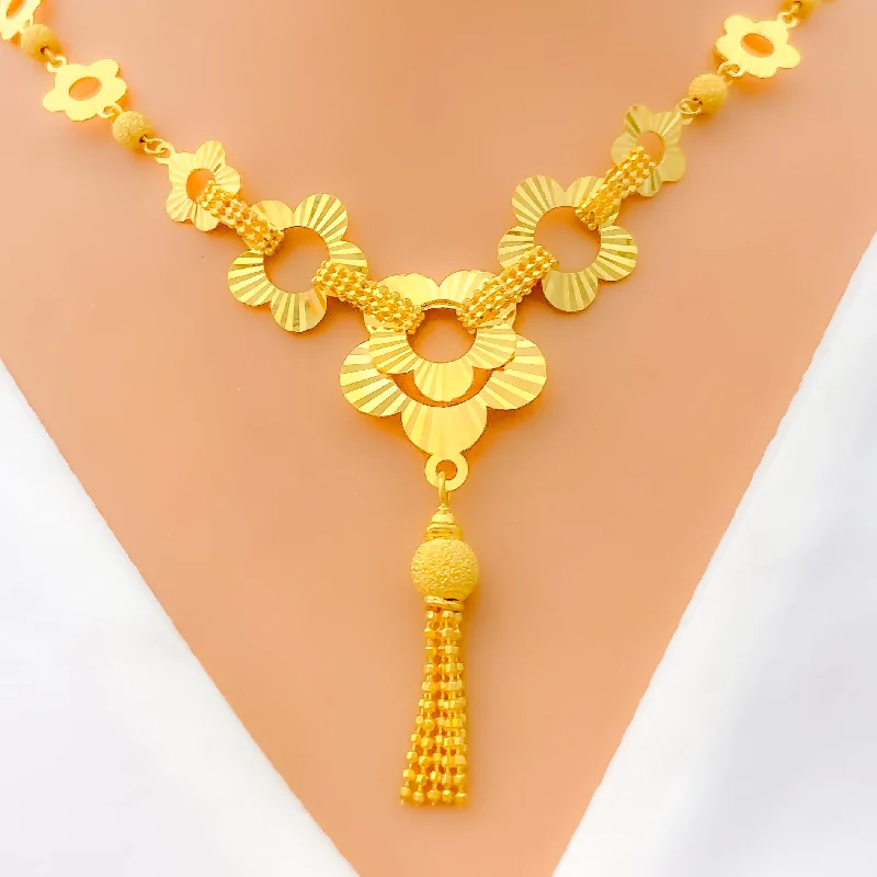 Necklaces For Downtown-Fancy Graduating Floral 22K Gold Necklace Set