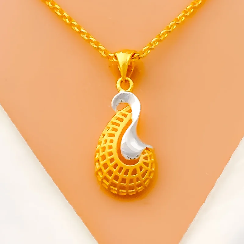 Fine Necklaces For Sleek-Stunning Netted 22k Gold Necklace