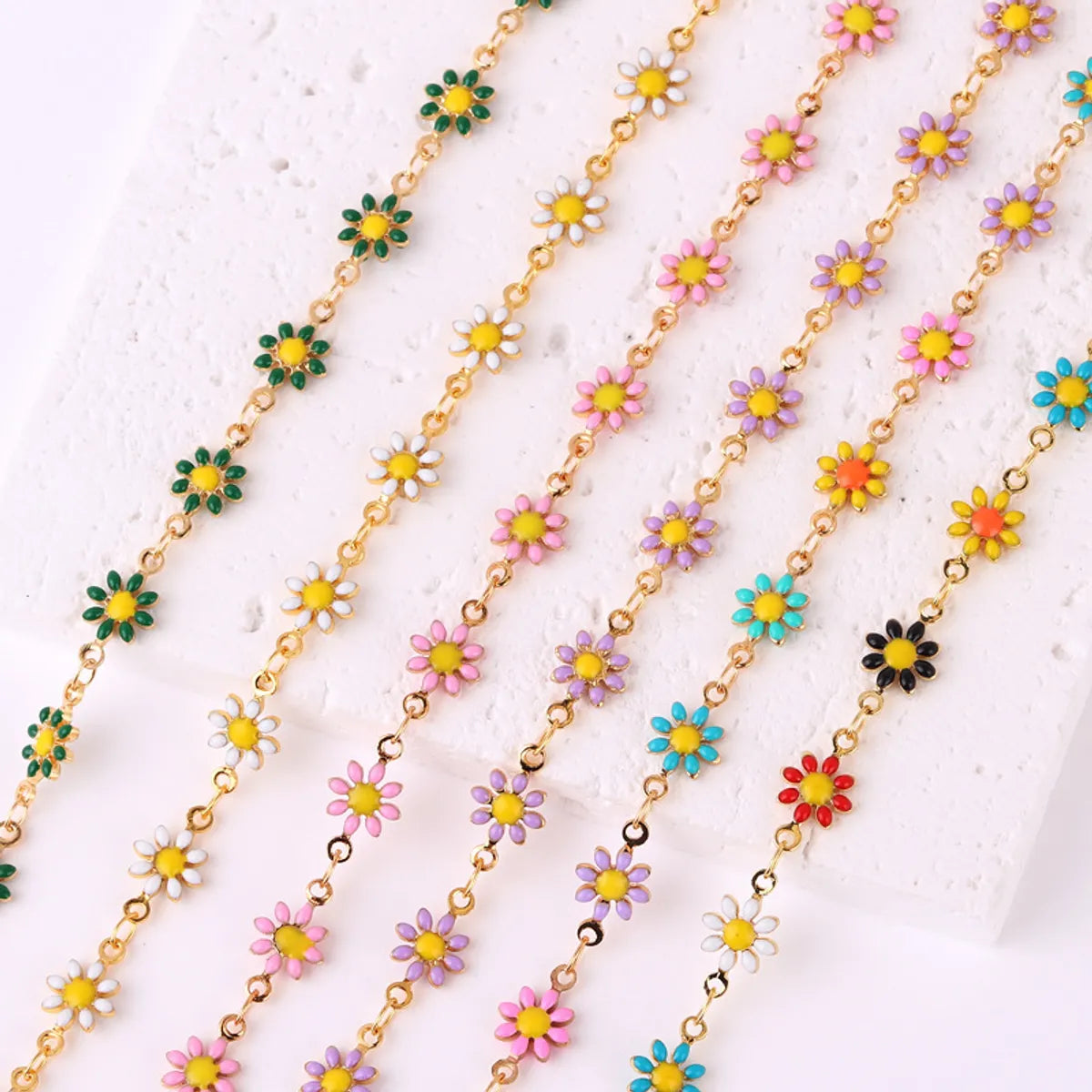 Necklaces For Snow Shine-Fashion Flower Brass Gold Plated Necklace In Bulk