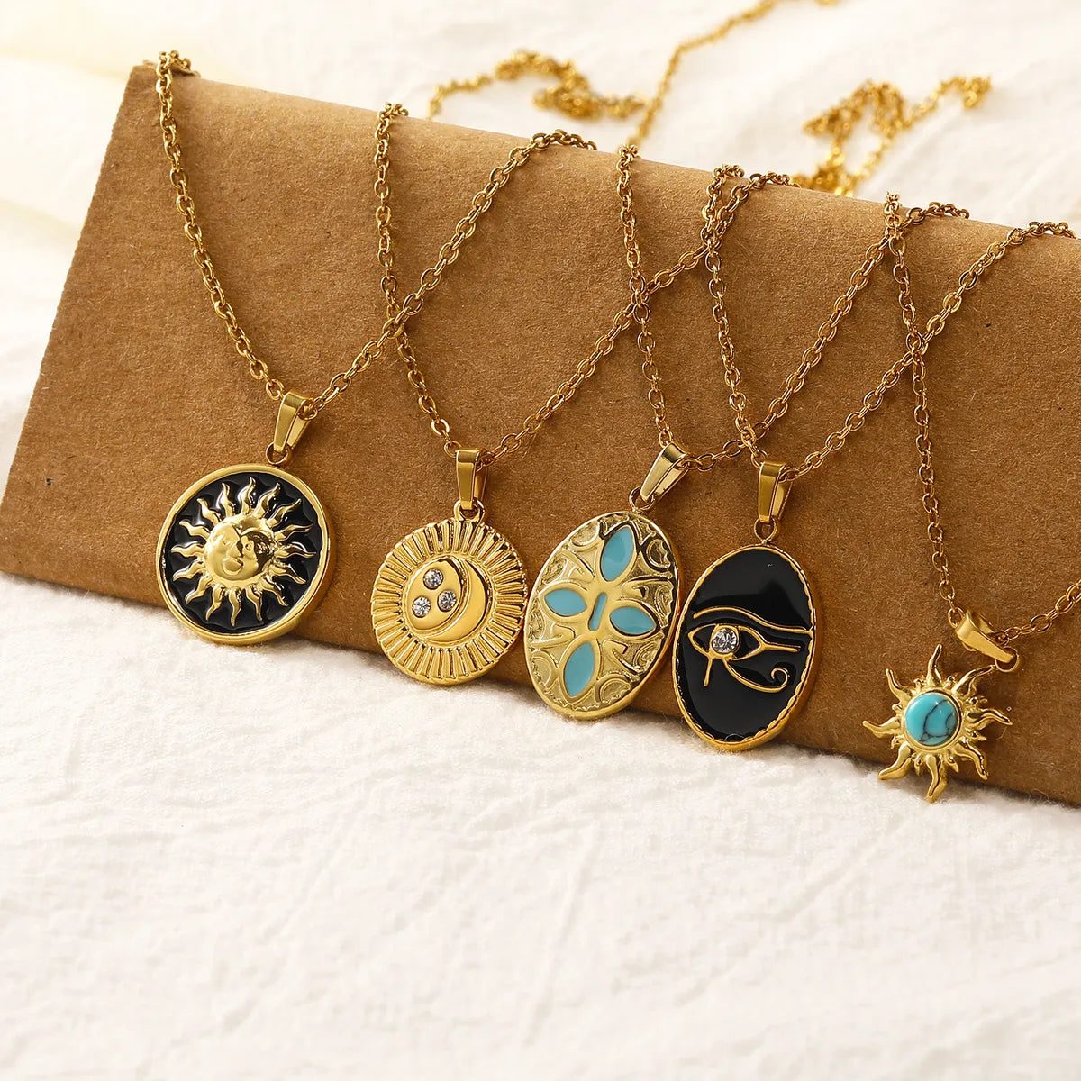 High-End Necklaces For Keepsakes-Simple Style Sun Titanium Steel Plating Gold Plated Pendant Necklace