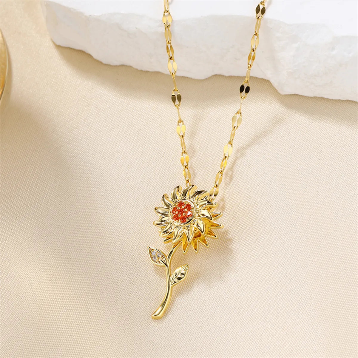 Necklaces Spark Test-Ig Style Simple Style Flower Stainless Steel Copper Plating Inlay Zircon 18k Gold Plated Pendant Necklace