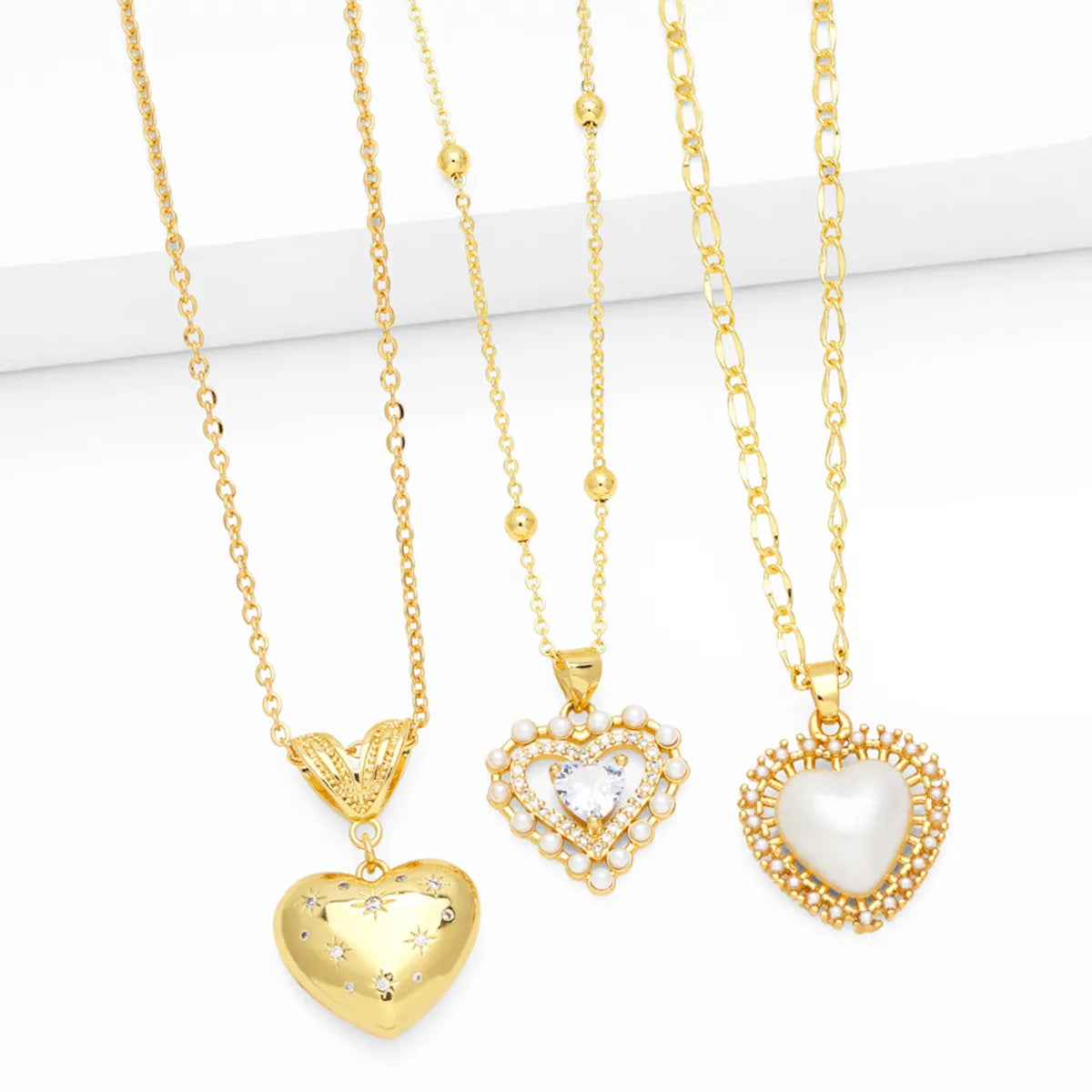 Necklaces With Rich Shades-Elegant Lady Simple Style Heart Shape Copper 18k Gold Plated Beads Zircon Pendant Necklace In Bulk