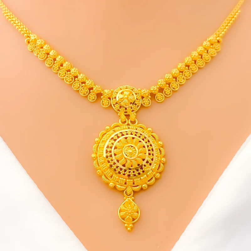 Necklaces For Slow Nights-Artistic Impeccable 22k Gold Necklace Set