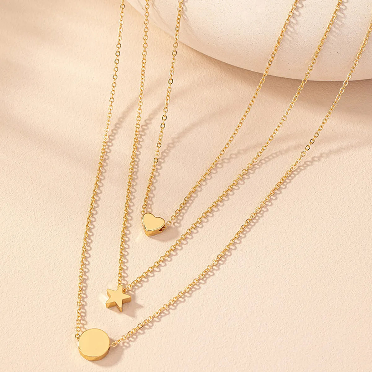 Dense Necklaces For Show-Retro Commute Pentagram Round Heart Shape Alloy Plating Gold Plated Women's Layered Necklaces