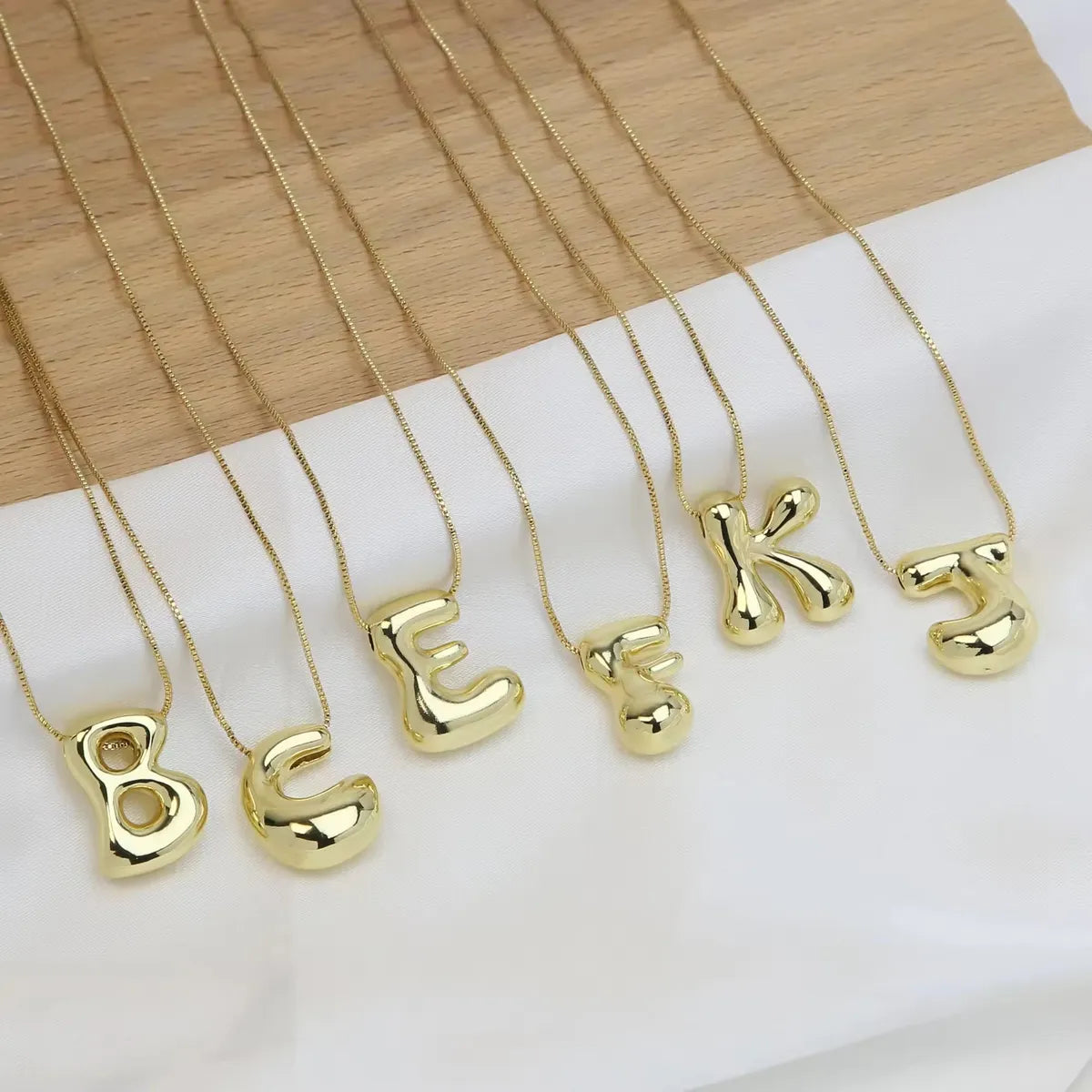 Necklaces For Small Frames-Copper 18K Gold Plated Simple Style Letter Plating Pendant Necklace