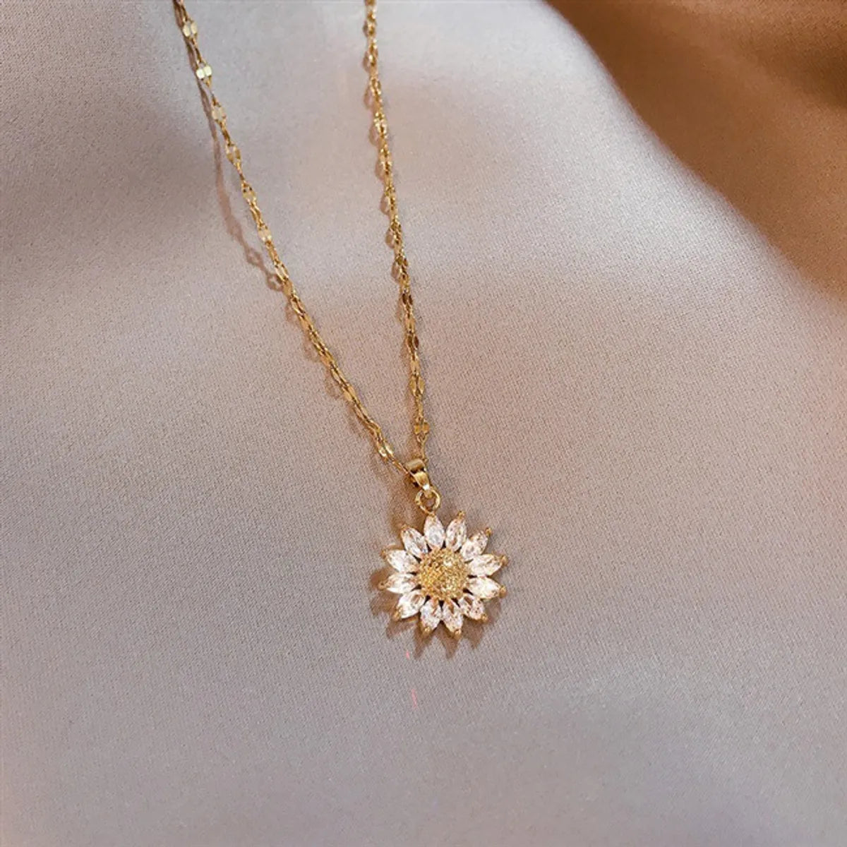 Necklaces With Dull Finish-Retro Sweet Sunflower Titanium Steel Copper Plating Inlay Zircon Pendant Necklace