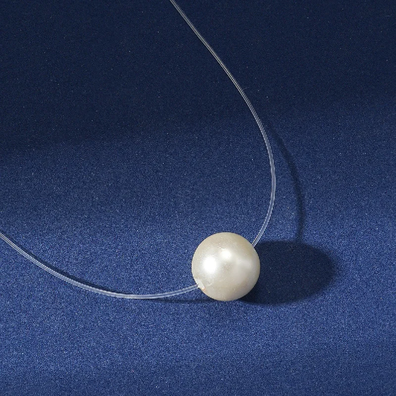 C Simple Pearl Necklace