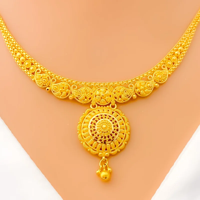 Necklaces For Neck Rookies-Stylish Grandiose Paisley 22k Gold Necklace Set