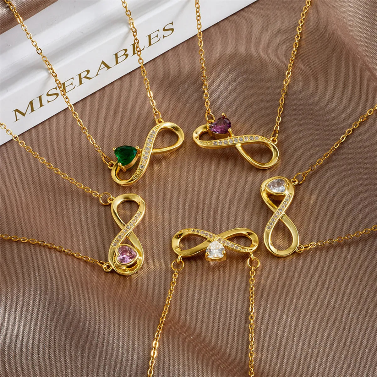 Deal Necklaces Online-Copper Gold Plated Basic Modern Style Classic Style Plating Inlay Geometric Infinity Zircon Pendant Necklace