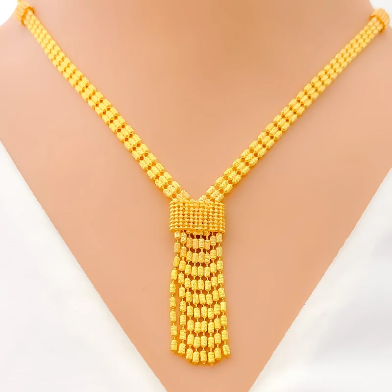 Necklaces Deal Tips-Elegant Contemporary 22K Gold Hanging Chain Necklace Set